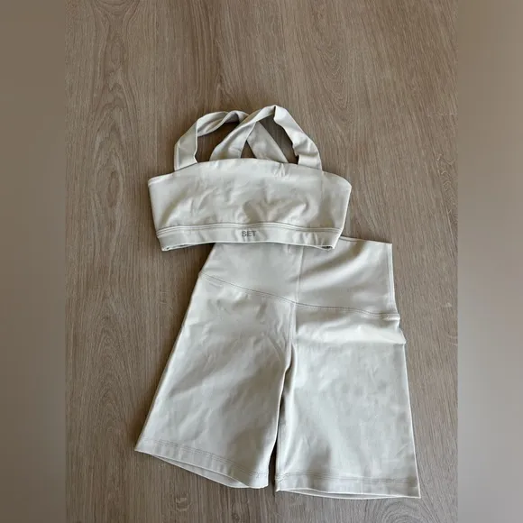 SETACTIVE “Shell” Beige Shorts Workout Set